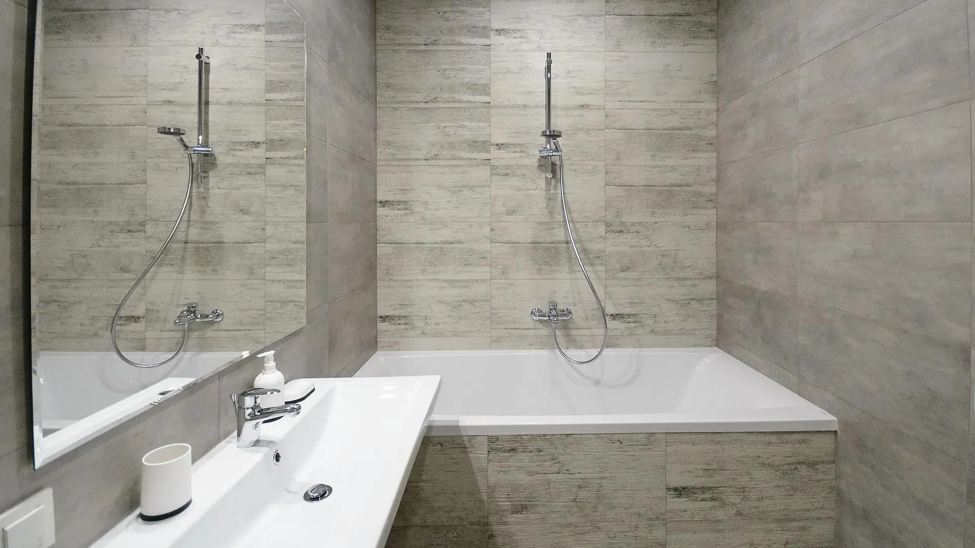 Partner Guest House Klovs'Kyi Kyiv 0*,  Ukraine